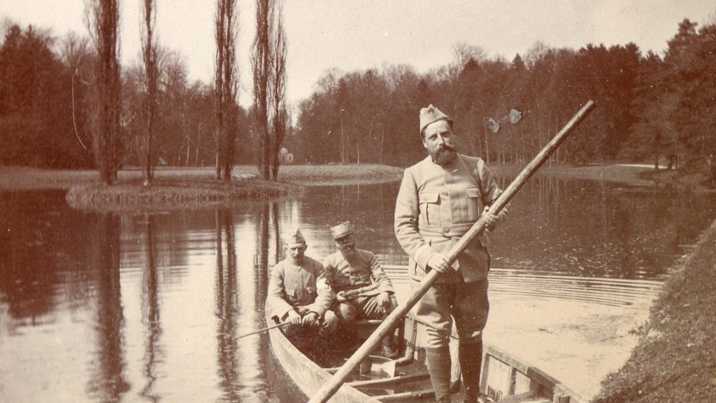 Soldats sur les étangs